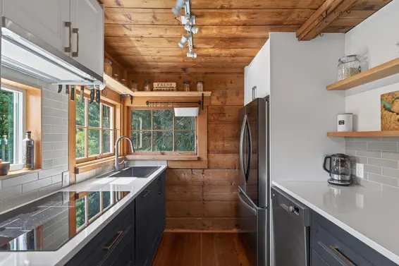 1371 Borthwick Road, North Vancouver For Sale - image 12