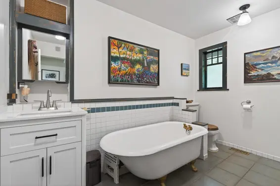 1371 Borthwick Road, North Vancouver For Sale - image 16