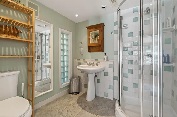 1371 Borthwick Road, North Vancouver For Sale - image 21