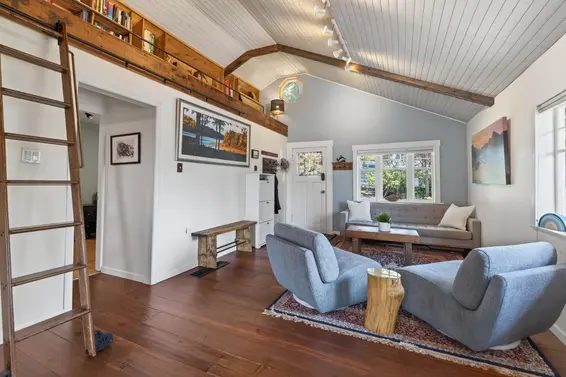 1371 Borthwick Road, North Vancouver For Sale - image 5