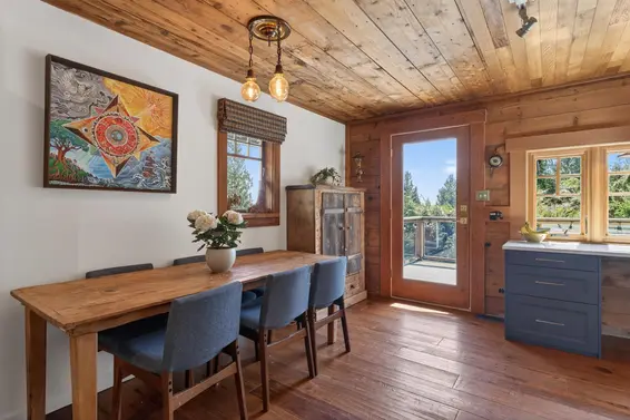 1371 Borthwick Road, North Vancouver For Sale - image 8