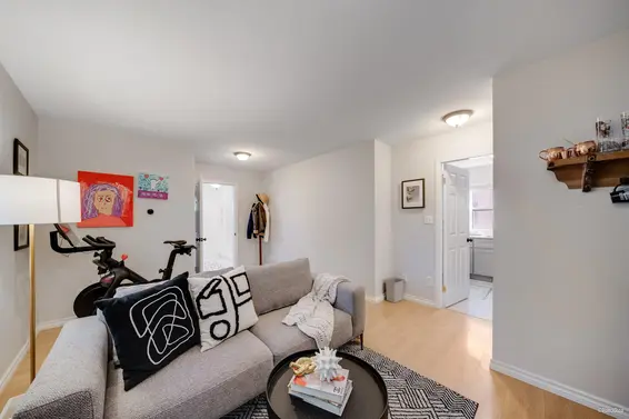 1911 Mahon Avenue, North Vancouver For Sale - image 24