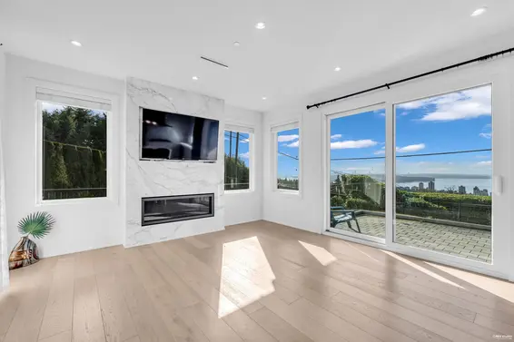 2205 Palmerston Avenue, West Vancouver For Sale - image 12
