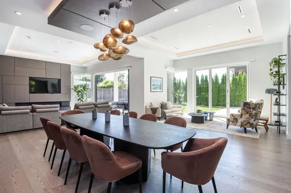 4262 Lions Avenue, North Vancouver For Sale - image 2