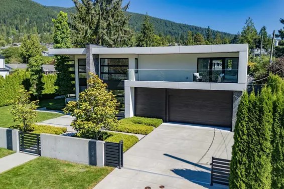 4262 Lions Avenue, North Vancouver For Sale - image 37