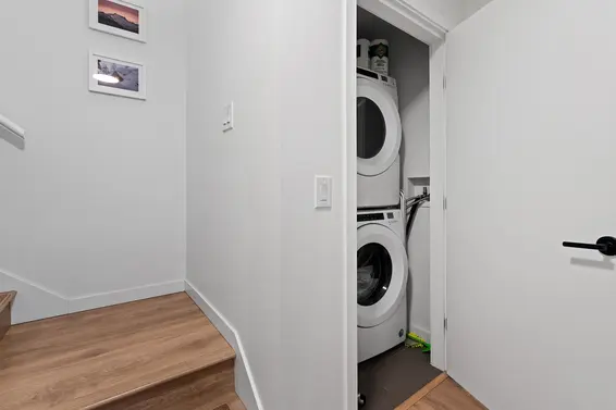 27 533 East 3rd Street, North Vancouver For Sale - image 21