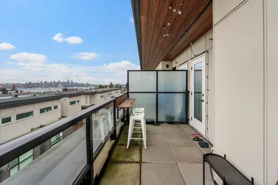 27 533 East 3rd Street, North Vancouver For Sale - image 31