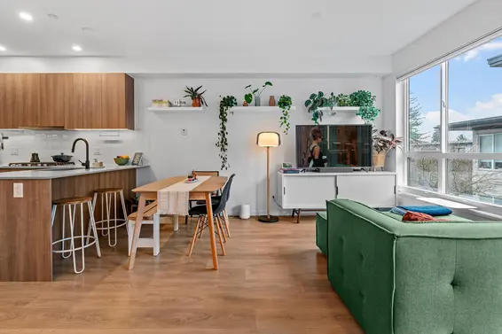 27 533 East 3rd Street, North Vancouver For Sale - image 7