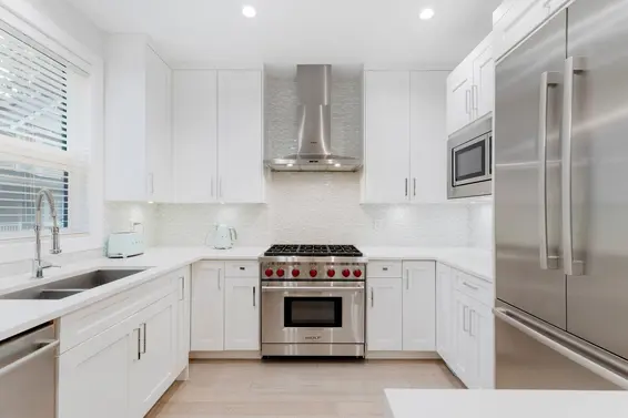 2008 Larson Road, North Vancouver For Sale - image 10