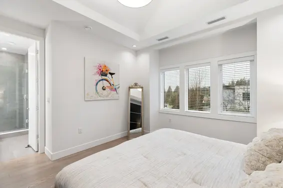 2008 Larson Road, North Vancouver For Sale - image 13