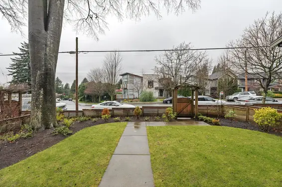 2008 Larson Road, North Vancouver For Sale - image 27