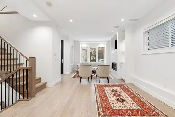 2008 Larson Road, North Vancouver For Sale - image 5