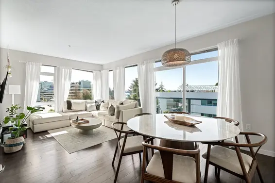 306 277 West 1st Street, North Vancouver