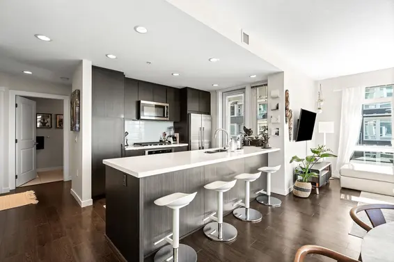 306 277 West 1st Street, North Vancouver For Sale - image 2