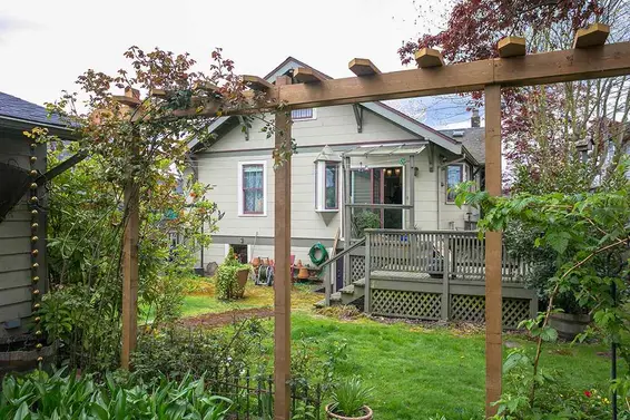 334 East 9Th Street, North Vancouver For Sale - image 17