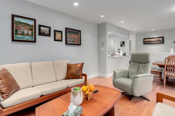 304 3711 Delbrook Avenue, North Vancouver For Sale - image 10