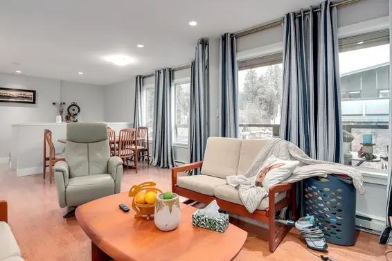 304 3711 Delbrook Avenue, North Vancouver For Sale - image 9