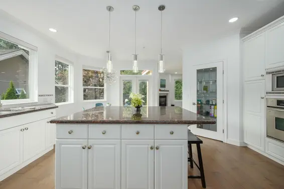 2757 Chelsea Court, West Vancouver For Sale - image 10