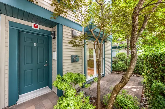 9 288 St. Davids Avenue, North Vancouver