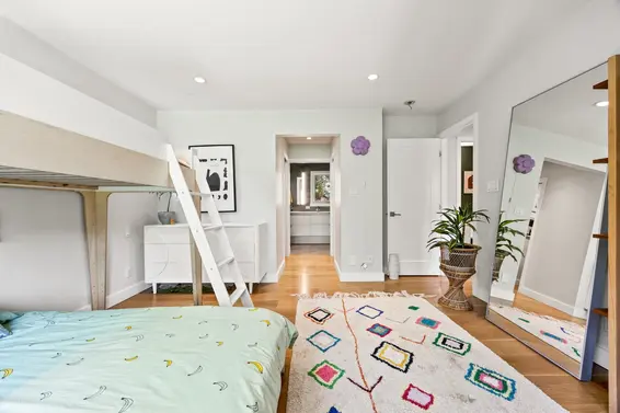 5566 Gallagher Place, West Vancouver For Sale - image 13