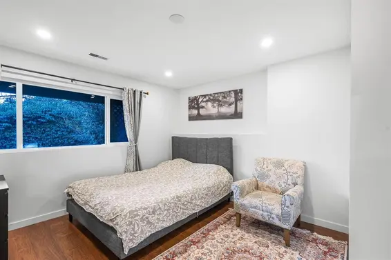 497 Craigmohr Drive, West Vancouver For Sale - image 22
