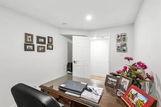 497 Craigmohr Drive, West Vancouver For Sale - image 25