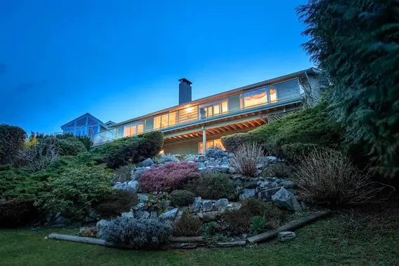 497 Craigmohr Drive, West Vancouver For Sale - image 3