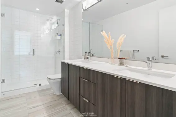 313 725 Marine Drive, North Vancouver For Sale - image 15