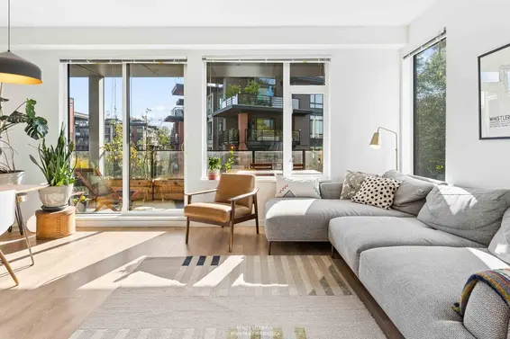 313 725 Marine Drive, North Vancouver For Sale - image 3