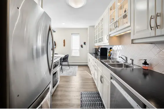 202 134 West 20th Street, North Vancouver For Sale - image 19