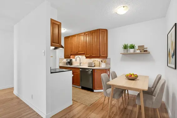 1306 2016 Fullerton Avenue, North Vancouver