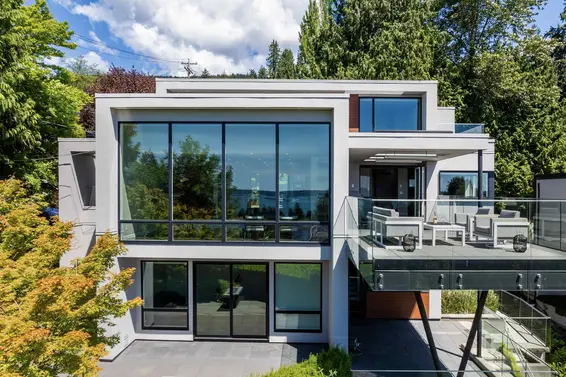 2496 Ottawa Avenue, West Vancouver