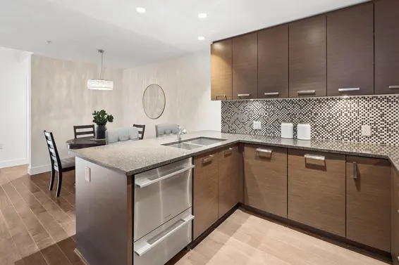 406 210 West 13 Street, North Vancouver For Sale - image 10