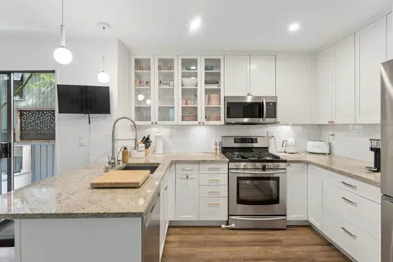 6650 Nelson Avenue, West Vancouver For Sale - image 8