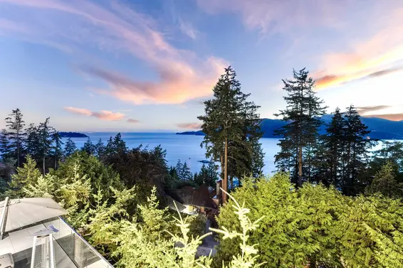 6224 St. Georges Place, West Vancouver For Sale - image 10