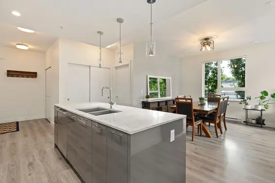 303 1327 Draycott Road, North Vancouver For Sale - image 5