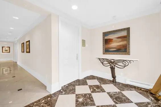 403 568 Waters Edge Crescent, West Vancouver For Sale - image 33