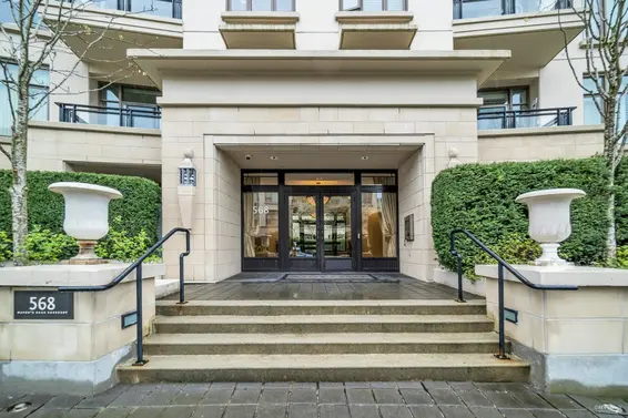 403 568 Waters Edge Crescent, West Vancouver For Sale - image 4