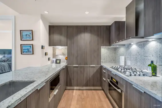 403 568 Waters Edge Crescent, West Vancouver For Sale - image 7