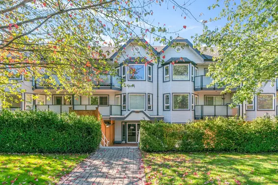201 315 East 3Rd Street, North Vancouver