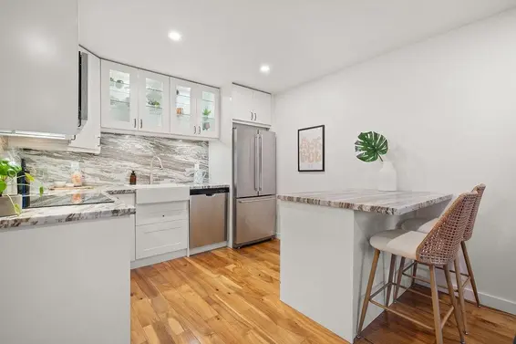 1904 145 St. Georges Avenue, North Vancouver For Sale - image 9