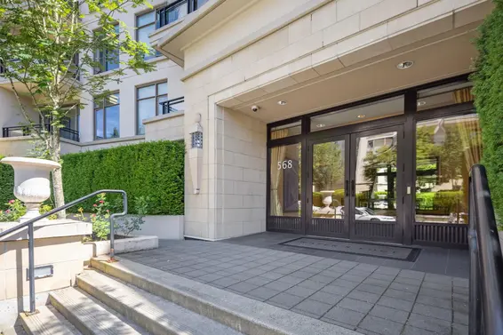 103 568 Waters Edge Crescent, West Vancouver For Sale - image 2