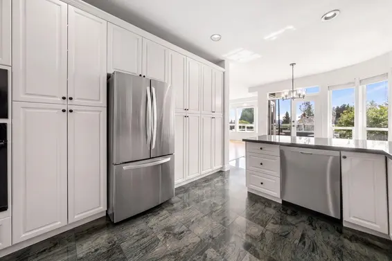 1494 Inglewood Avenue, West Vancouver For Sale - image 11