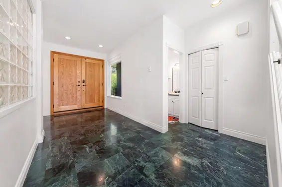1494 Inglewood Avenue, West Vancouver For Sale - image 18
