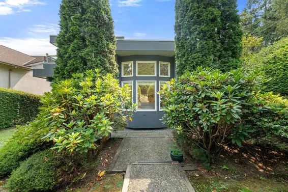 1494 Inglewood Avenue, West Vancouver For Sale - image 23