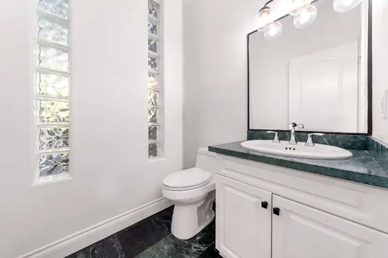 1494 Inglewood Avenue, West Vancouver For Sale - image 34