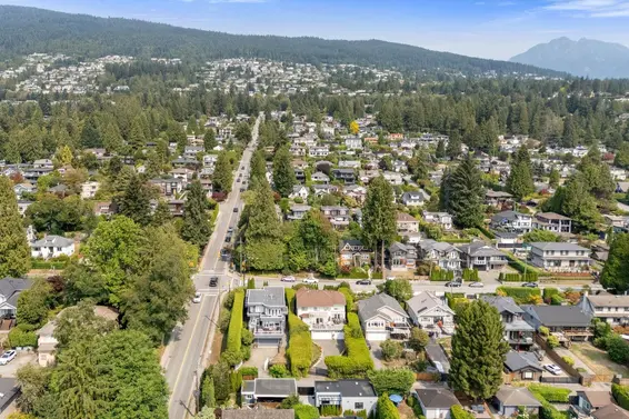 1494 Inglewood Avenue, West Vancouver For Sale - image 37