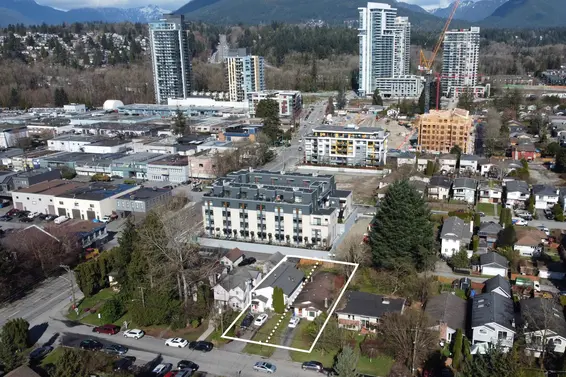 1542 Bond Street, North Vancouver For Sale - image 1