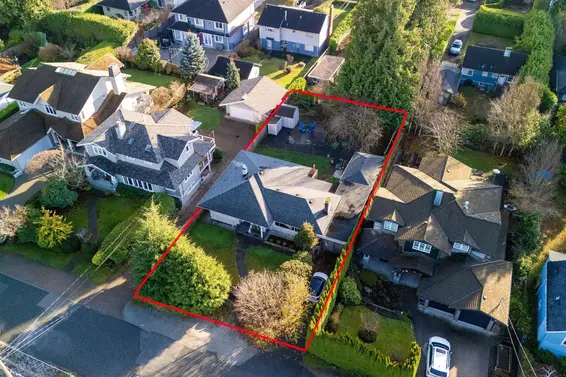 2250 Haywood Avenue, West Vancouver For Sale - image 35