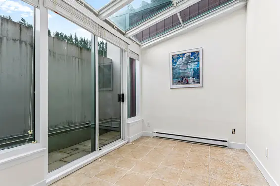 201 6688 Royal Avenue, West Vancouver For Sale - image 31